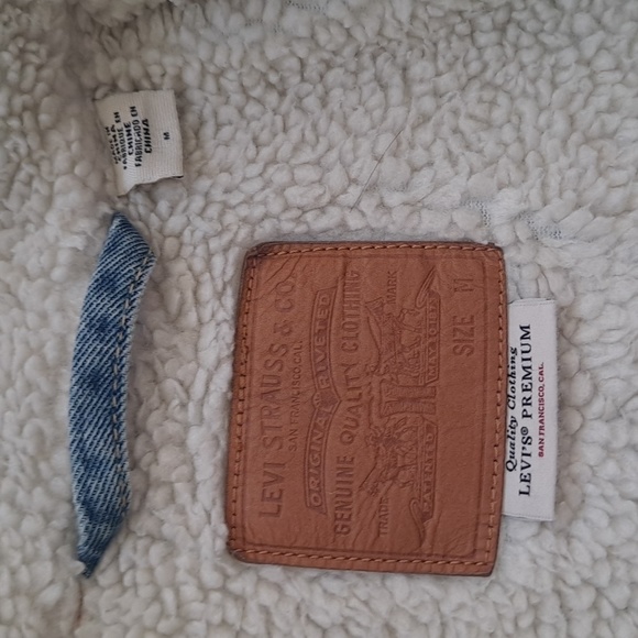 Levis Premium Trucker Sherpa Denim Jacket Medium - Picture 4 of 6
